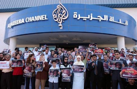 日前我专程赶往卡塔尔拜访了半岛电视台的主编