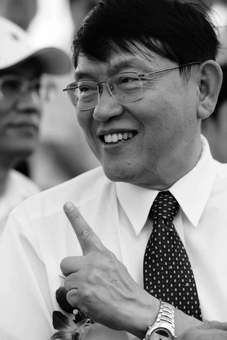 张汝京的昨日与明日(1)_热门评论_经济观察网