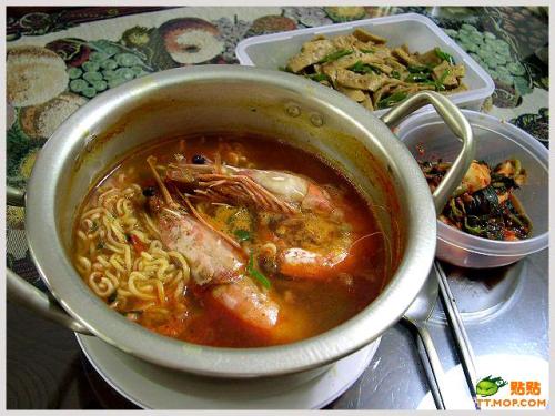 韩国人怎么吃泡面 _ 图片新闻 _经济观察网_ 2